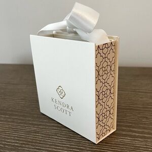 Kendra Scott Gift Box, Bow, & Jewelry Pouch